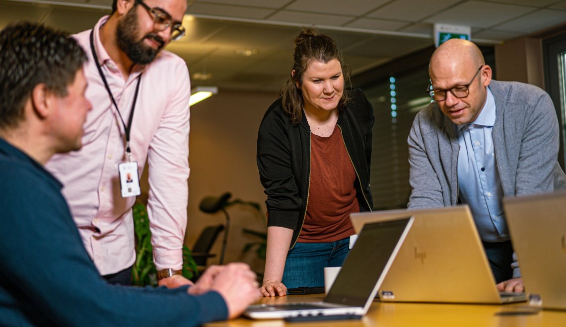 Mange ulike fagområder i Nkom. De fleste hos oss er ingeniører, økonomer eller jurister